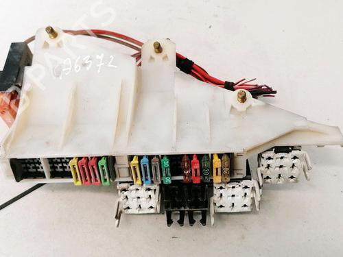 Used Fuse box Fuse box BMW 5 (E39) 525 tds (143 hp) 33074298 33074298