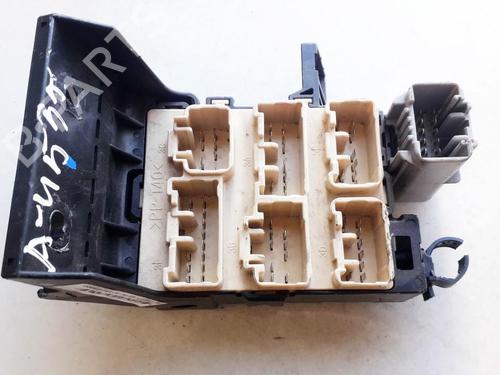 Used Fuse box Fuse box 33525580 33525580