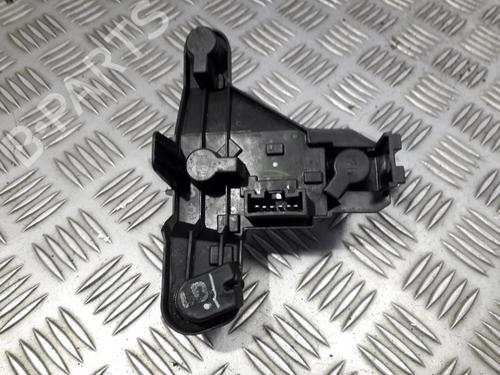 Lampeholder Lampeholder TOYOTA COROLLA Saloon (_E12_) 1.4 D-4D (NDE120_, NDE120R) (90 hp) 35709935 35709935