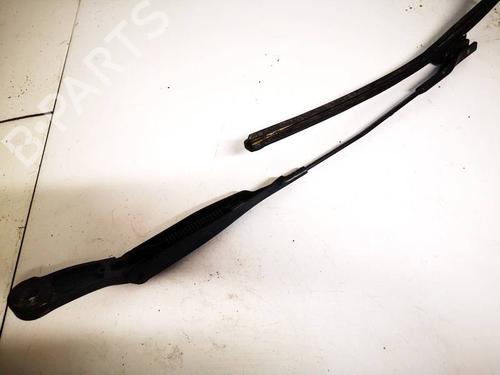 Used Front windshield wiper arm Front windshield wiper arm 32578035 32578035