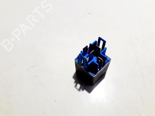 Electronic sensor HYUNDAI TRAJET (FO) 2.0 CRDi | BP33523819M84 - Image 2