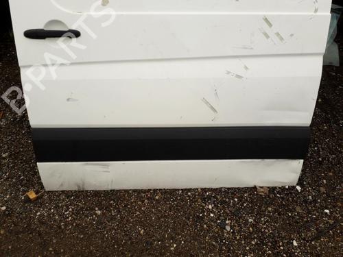 rubber-door-seal-vw-crafter-30-35-bus-2e_-2006-2007-2008-2009-2010-2011-2012-2013-2014-2015-2016-35619810 main image