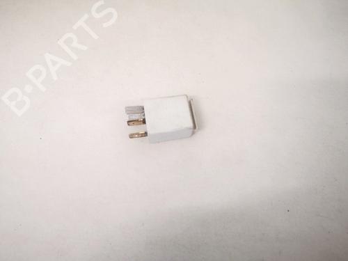 Electronic sensor VW CRAFTER 30-35 Bus (2E_) 2.5 TDI | BP32882843M84 - Image 3
