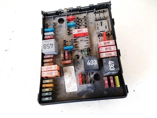 Used Fuse box Fuse box VW GOLF V (1K1) 1.9 TDI (105 hp) 32919108 32919108