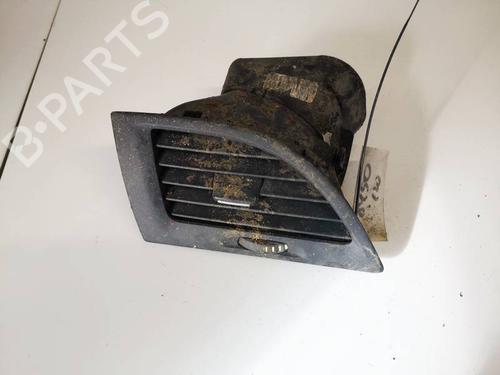 air-vent-renault-megane-iii-hatchback-bz01_-b3_-2008-32965477 main image