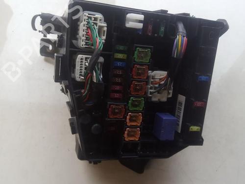 Used Fuse box Fuse box 33517392 33517392