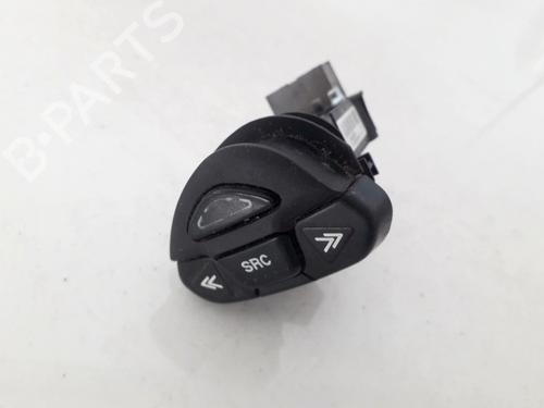Used Steering wheel controls Steering wheel controls 35605248 35605248