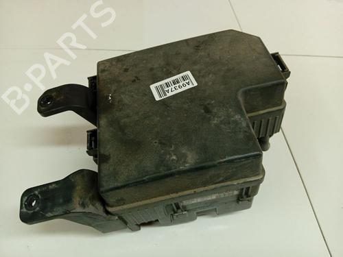 fuse-box-kia-sorento-ii-xm-2009-2010-2011-2012-2013-2014-2015-2016-33895276 main image