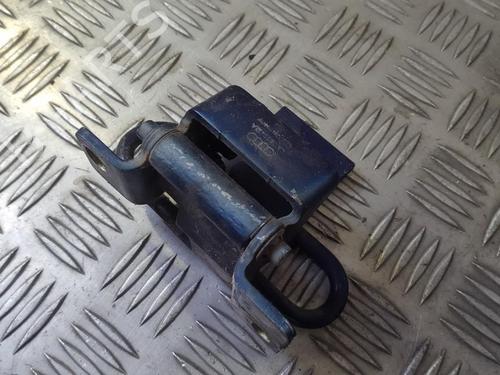 hingedoor-check-strap-audi-a4-b5-8d2-1994-1995-1996-1997-1998-1999-2000-2001-33493246 main image