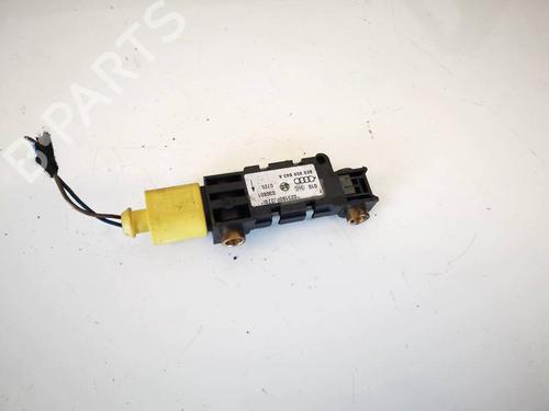 electronic-module-audi-a4-b6-8e2-2000-2001-2002-2003-2004-2005-32959362 main image