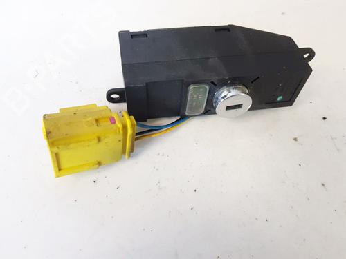 Used Switch Switch VW TOUAREG (7LA, 7L6, 7L7) 3.0 V6 TDI (225 hp) 33093160 33093160