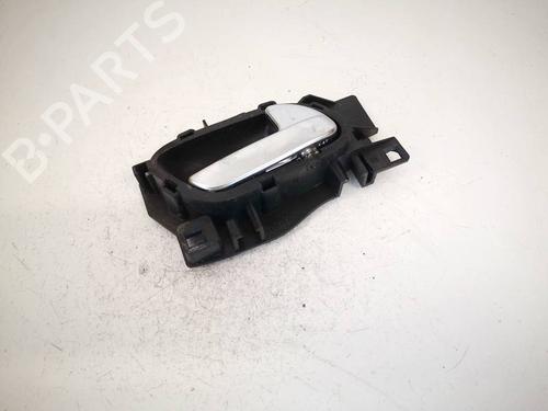 Used Front right interior door handle Front right interior door handle 35131735 35131735