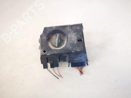 lamp-holder-audi-a8-d2-4d2-4d8-1994-1995-1996-1997-1998-1999-2000-2001-2002-2003-2004-2005-35418556 main image