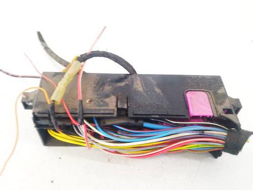 Fuse box SKODA FABIA II (542) 1.9 TDI | BP32588947E1 - Image 4