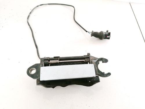 front-left-exterior-door-handle-audi-a4-b5-8d2-1994-1995-1996-1997-1998-1999-2000-2001-35583196 main image