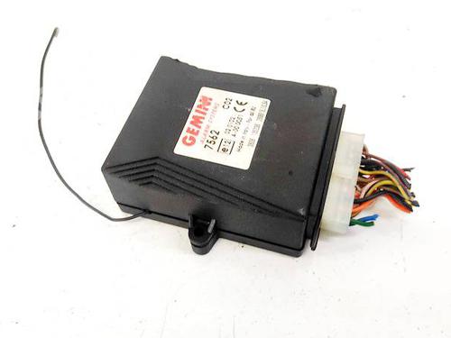 electronic-module-toyota-yaris-_p9_-2005-2006-2007-2008-2009-2010-2011-2012-2013-2014-32949110 main image