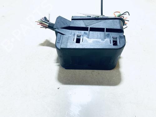 fuse-box-ford-focus-i-daw-dbw-1998-1999-2000-2001-2002-2003-2004-2005-2006-2007-2008-2009-33079209 main image
