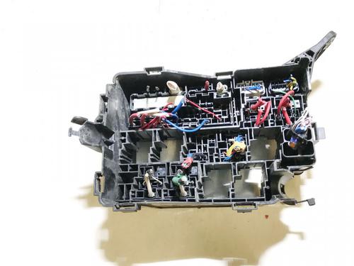 Fuse box TOYOTA RAV 4 III (_A3_) 2.2 D 4WD (ALA30_, ALA30R) | BP33106959E1 - Image 2