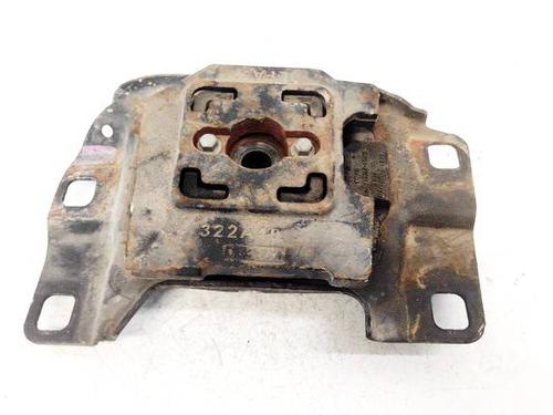 Used Engine mount Engine mount VOLVO S40 II (544) 2.0 D (136 hp) 32958740 32958740