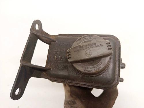 Used Power steering reservoir Power steering reservoir 34764883 34764883