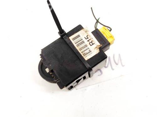 switch-hyundai-santa-fe-i-sm-2000-2001-2002-2003-2004-2005-2006-35313154 main image