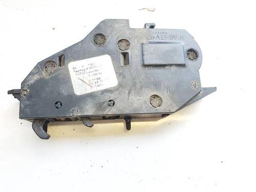 BP32950856O1 main image