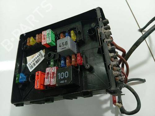 Used Fuse box VW GOLF V (1K1) 1.6 (102 hp) 32550564