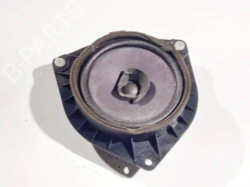 Used Speaker Speaker TOYOTA YARIS (_P1_) 1.4 D-4D (NLP10_, NLP10R) (75 hp) 32579048 32579048