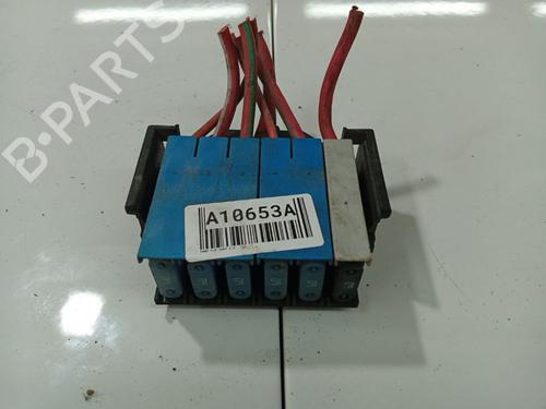 Used Fuse box Fuse box SAAB 9-5 (YS3E) 2.3 Turbo (220 hp) 33490171 33490171