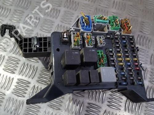 fuse-box-ford-mondeo-iii-b5y-2000-2001-2002-2003-2004-2005-2006-2007-33493495 main image
