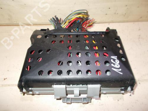 Used Fuse box Fuse box OPEL ZAFIRA A MPV (T98) 2.0 DI 16V (F75) (82 hp) 33508630 33508630