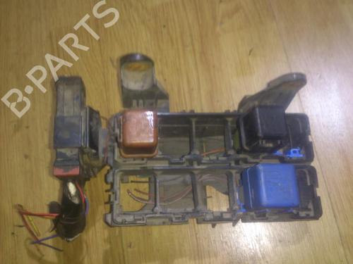 fuse-box-opel-zafira-a-mpv-t98-1999-2000-2001-2002-2003-2004-2005-2006-33496386 main image