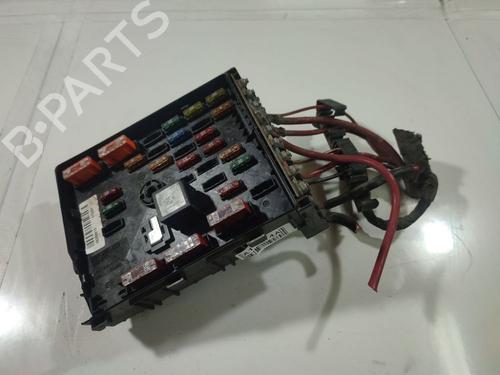 Used Fuse box Fuse box VW PASSAT B6 (3C2) 1.9 TDI (105 hp) 32539099 32539099