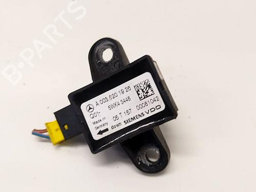 Used Electronic module Electronic module MERCEDES-BENZ C-CLASS (W203) C 180 (203.035) (129 hp) 34610060 34610060
