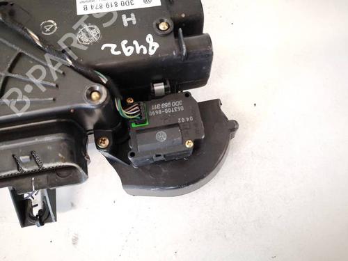 Used Electronic module Electronic module VW PHAETON (3D1, 3D2, 3D3, 3D4, 3D6, 3D7, 3D8, 3D9) 3.2 V6 (241 hp) 32919563 32919563