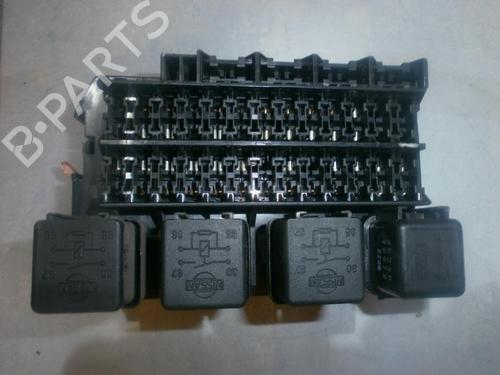 Used Fuse box Fuse box NISSAN MICRA II (K11) 1.0 i 16V (K11) (54 hp) 33485739 33485739