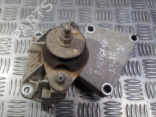 Used Engine mount Engine mount RENAULT MEGANE I (BA0/1_) 1.6 e (BA0F, BA0S) (90 hp) 33492412 33492412