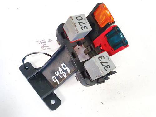 Used Fuse box Fuse box SKODA SUPERB I (3U4) 1.9 TDI (130 hp) 32919627 32919627