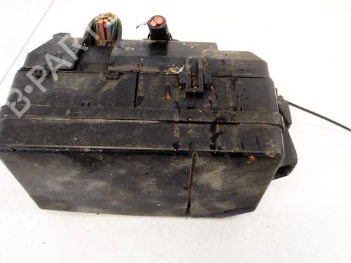 Used Fuse box Fuse box FORD MONDEO III (B5Y) 2.0 TDCi (130 hp) 32956405 32956405