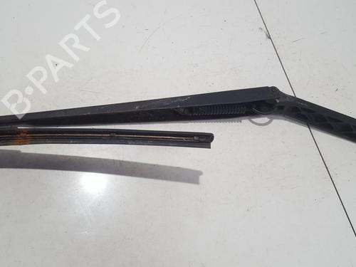 Used Front windshield wiper arm Front windshield wiper arm 33509864 33509864