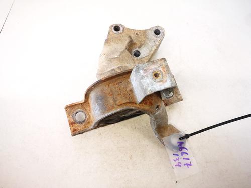 Used Engine mount Engine mount DAEWOO REXTON (GAB_) 2.7 D All-wheel Drive (186 hp) 33079229 33079229