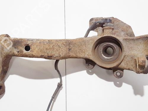 Left front steering knuckle VW PASSAT B5.5 (3B3) 2.0 | BP35623651M25 - Image 2