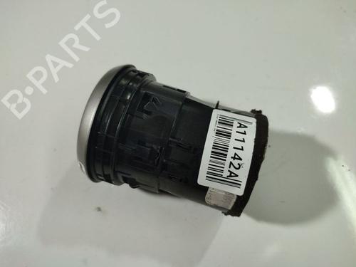 Luftventilen Luftventilen NISSAN QASHQAI I (J10, NJ10) 1.5 dCi (106 hp) 32532632 32532632