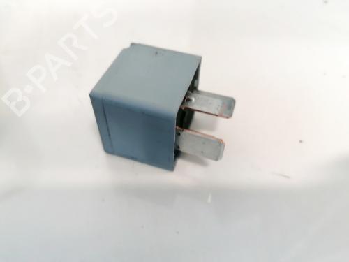 Electronic sensor FORD MONDEO III (B5Y) 2.0 TDCi | BP33087230M84 - Image 2