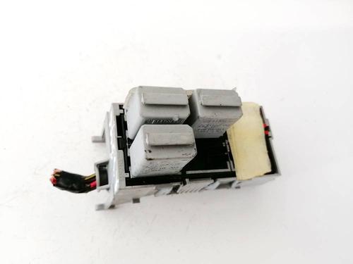 fuse-box-opel-meriva-a-mpv-x03-2003-2004-2005-2006-2007-2008-2009-2010-32951673 main image