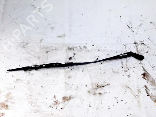 Used Front windshield wiper arm Front windshield wiper arm VW VENTO (1H2) 1.8 (75 hp) 33524225 33524225