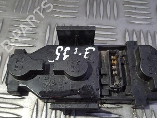 Used Lamp holder Lamp holder AUDI A6 C5 (4B2, 4B4) 2.5 TDI (150 hp) 35675371 35675371