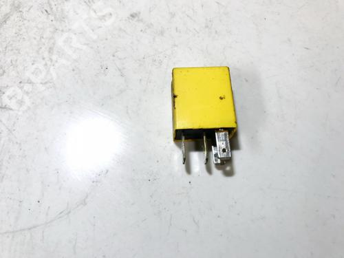 Used Electronic sensor Electronic sensor OPEL ZAFIRA A MPV (T98) 2.0 DI 16V (F75) (82 hp) 33520844 33520844
