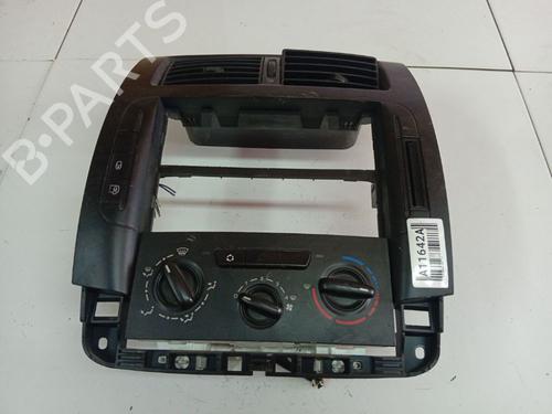 climate-control-peugeot-expert-van-vf3a_-vf3u_-vf3x_-2007-38041857 main image