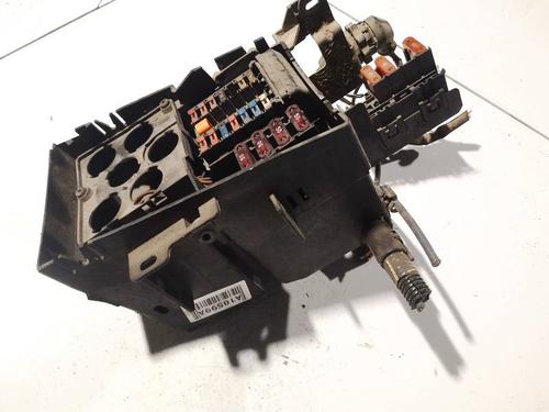 Used Fuse box PEUGEOT 406 (8B) 1.9 TD (90 hp) 32567067